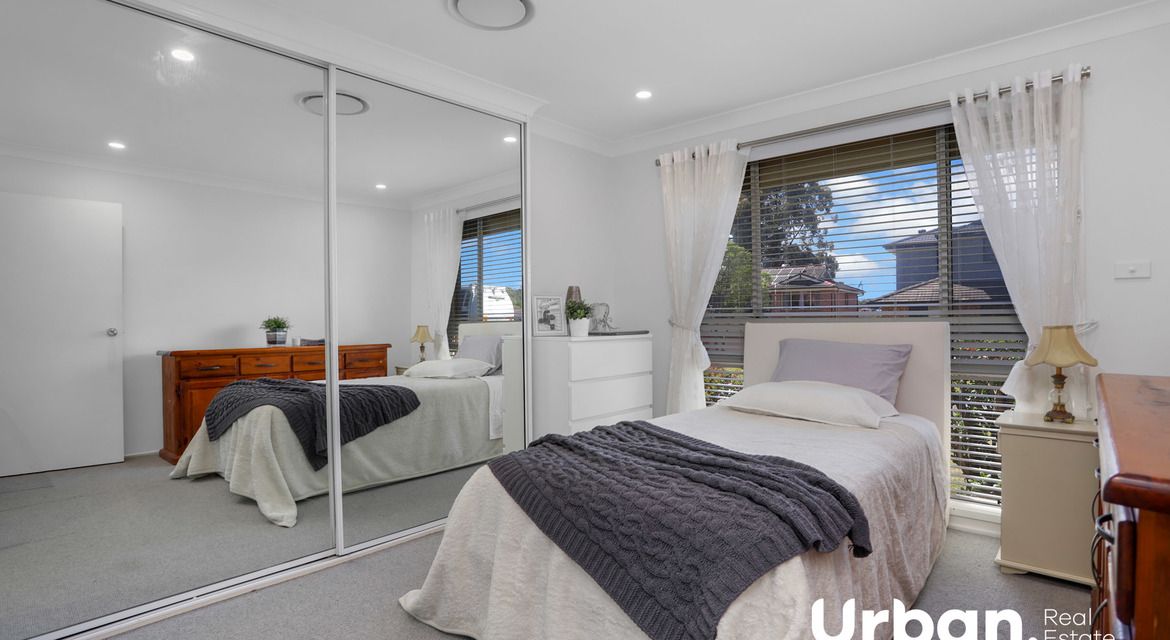 Glenmore Park 9 Friarbird Crescent