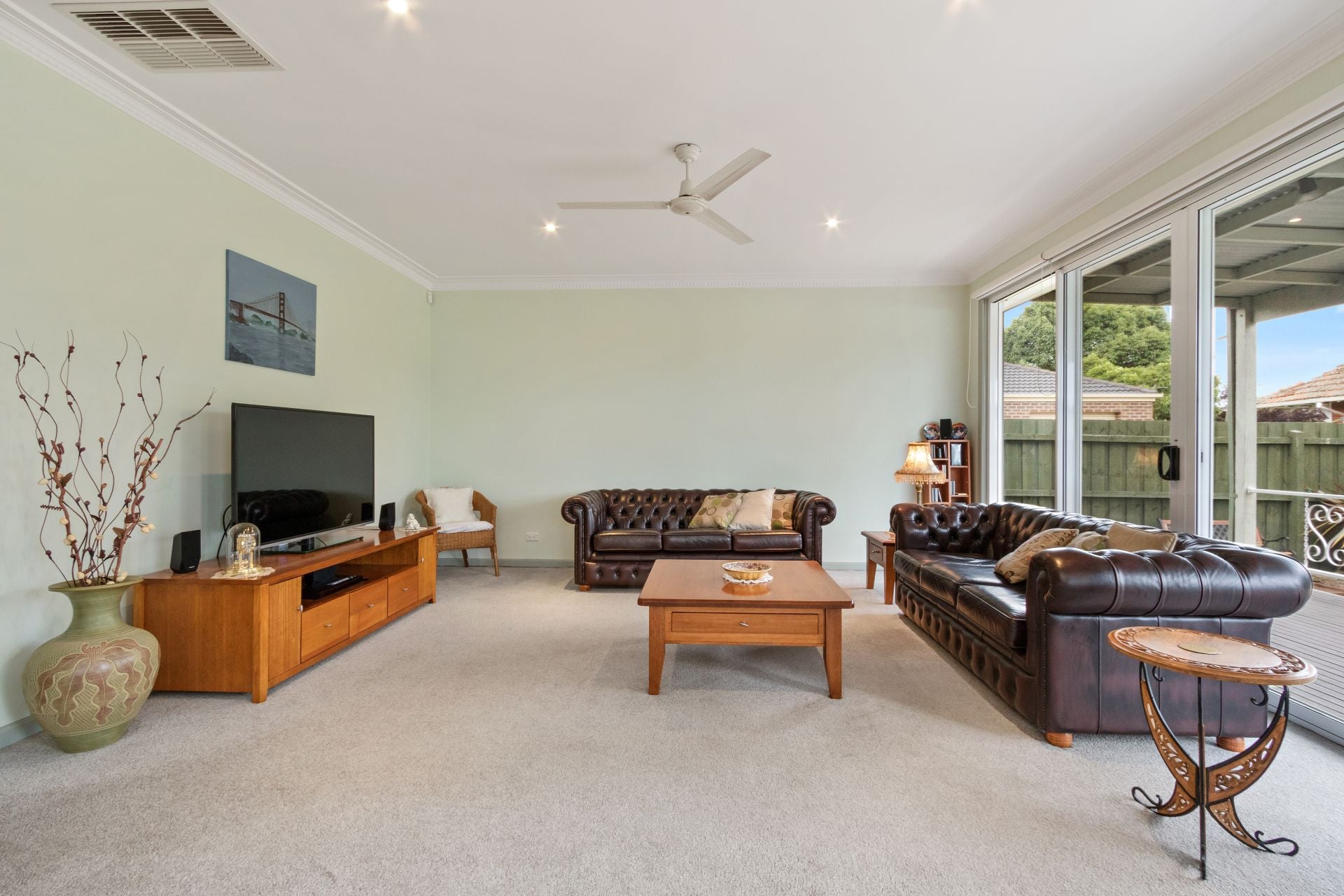 Huge Living And A Great Location