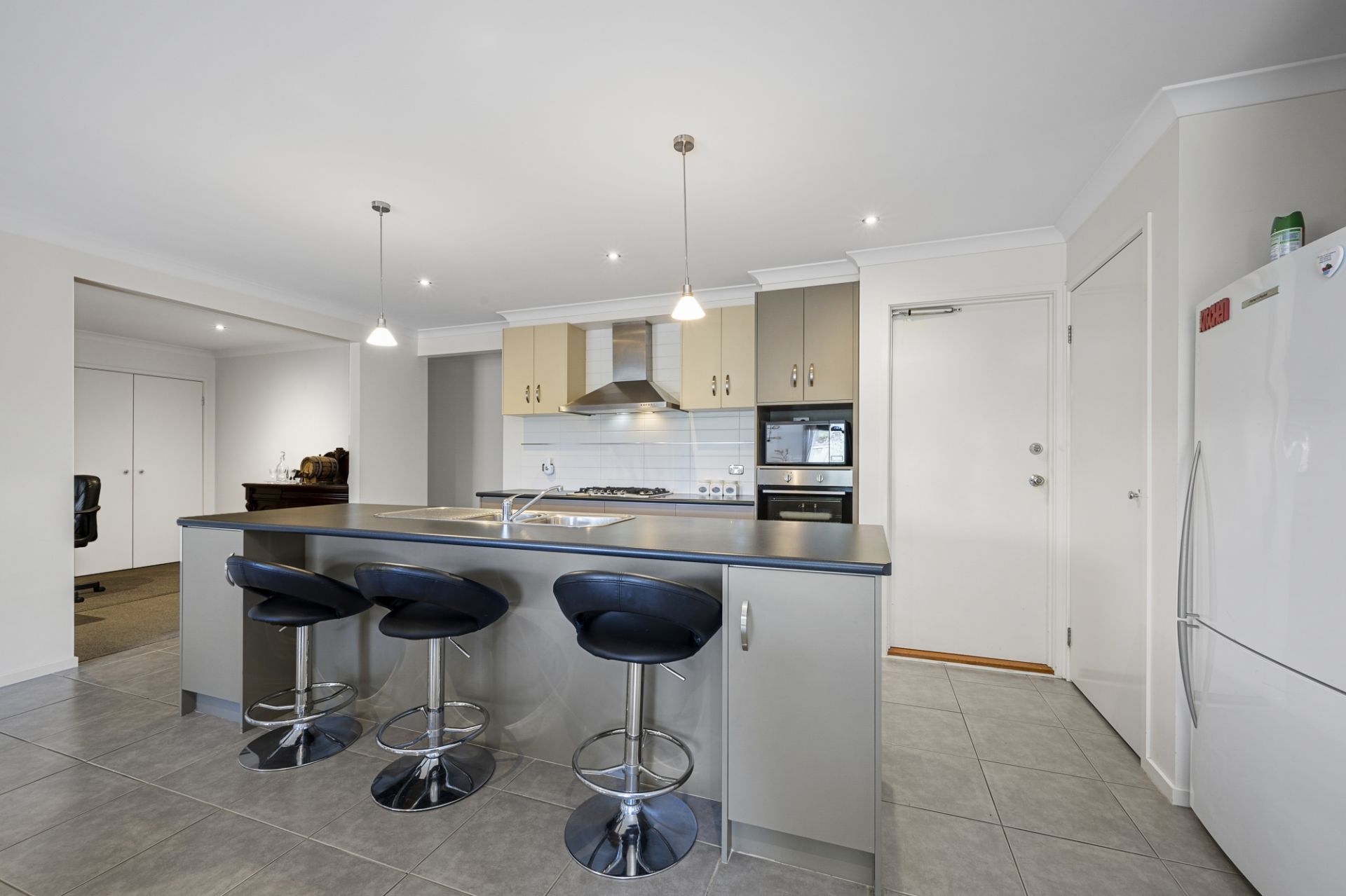 19 Lowry Crescent, Miners Rest, Miners Rest - Thumbnail 7