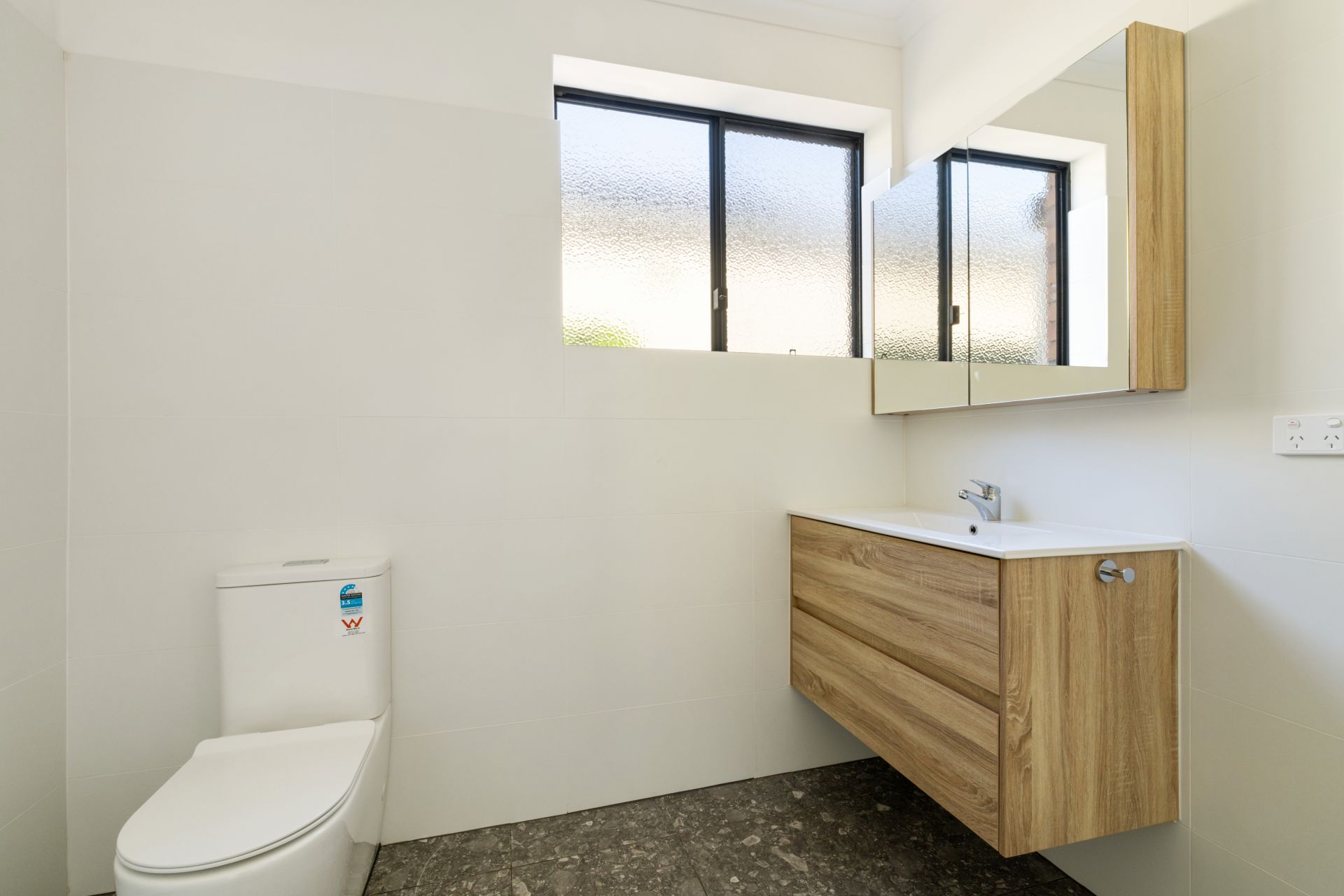 Stunning Renovated Apartment