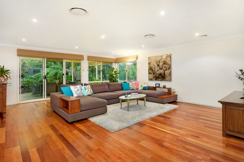 24 Throsby Close, Barden Ridge, Barden Ridge - Thumbnail 3