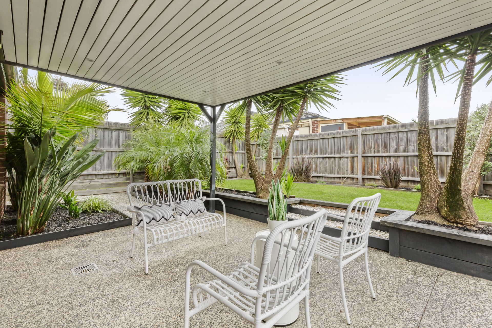 Stylish Living In A Sought-After Pocket