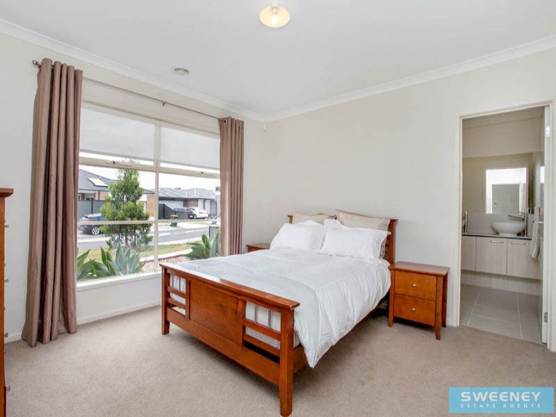31 Pembroke Crescent, Derrimut - Thumbnail 8