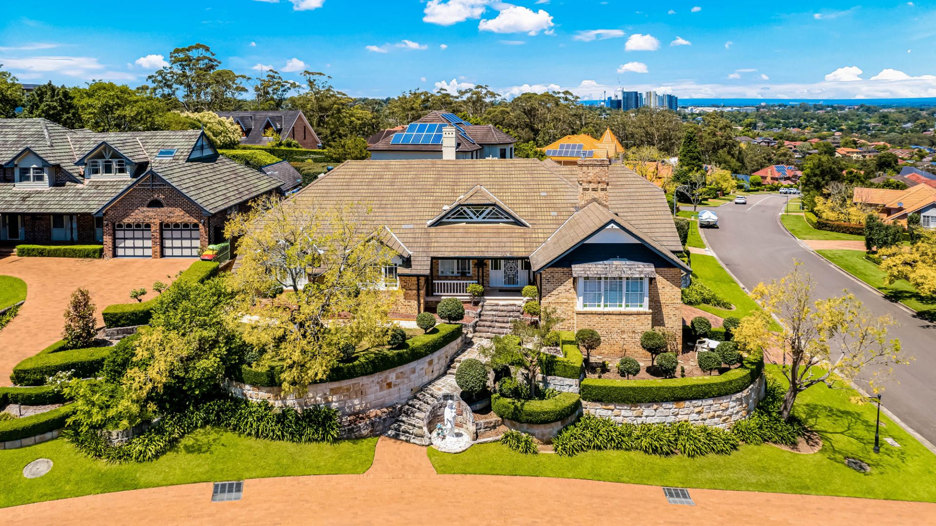 1 Plympton Way, Glenhaven Lumby Real Estate