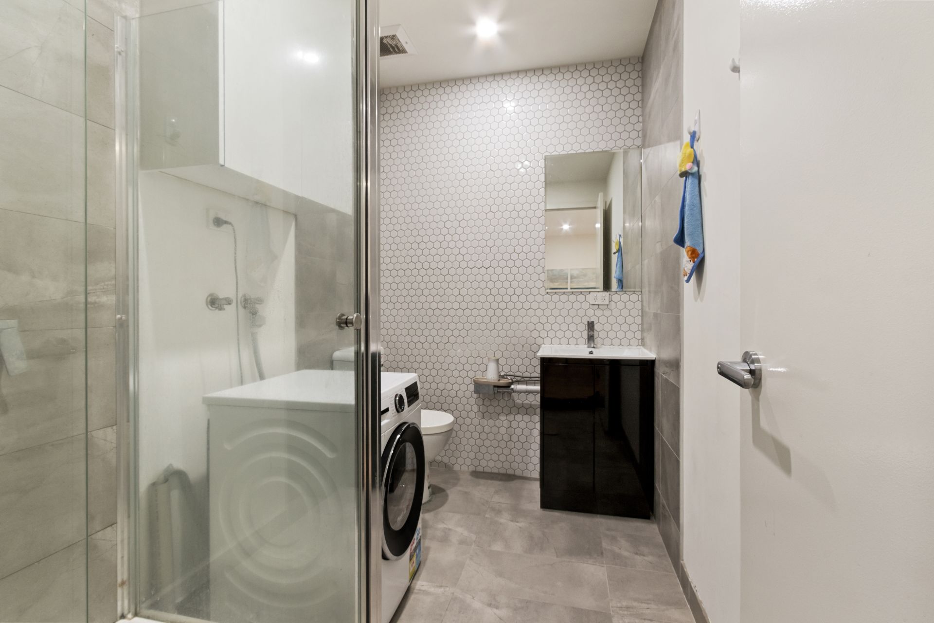 Modern 3-Bedroom Townhouse - Your Perfect Low-Maintenance Lifestyle