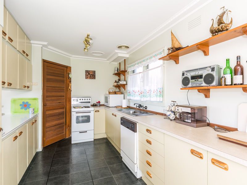 11 Gogoll Crescent, Torquay - Thumbnail 7