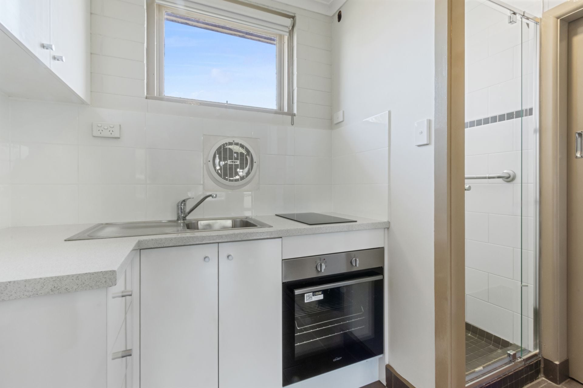 Studio Apartment in an Unbeatable Location!