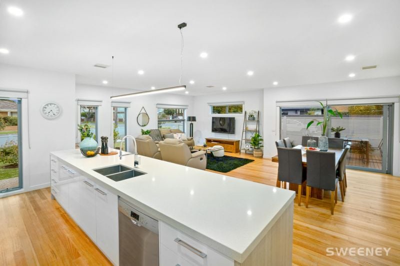 18 Maidstone Street, Altona - Thumbnail 3