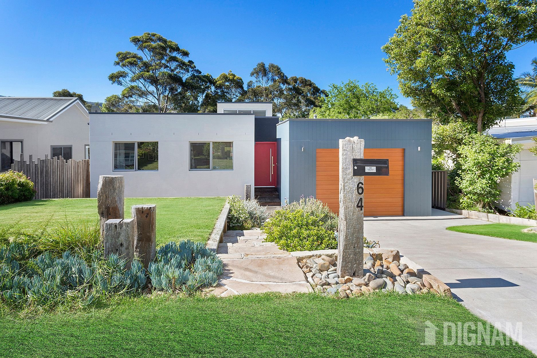 64 Hutton Avenue, Bulli NSW 2516