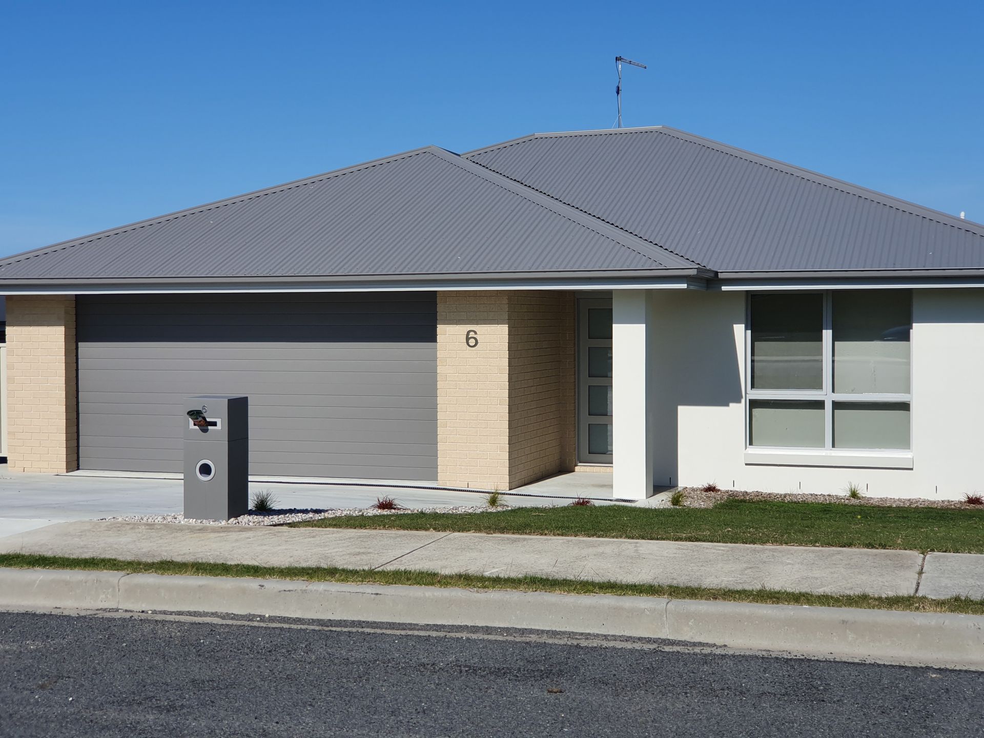 3
 
 
 
  
 
 
 1
 
 
 
  
 
 
 2
 
 
 
 
 
 
 
 6 Broadwater Court, Shearwater TAS 7307, Shearwater - Thumbnail 3