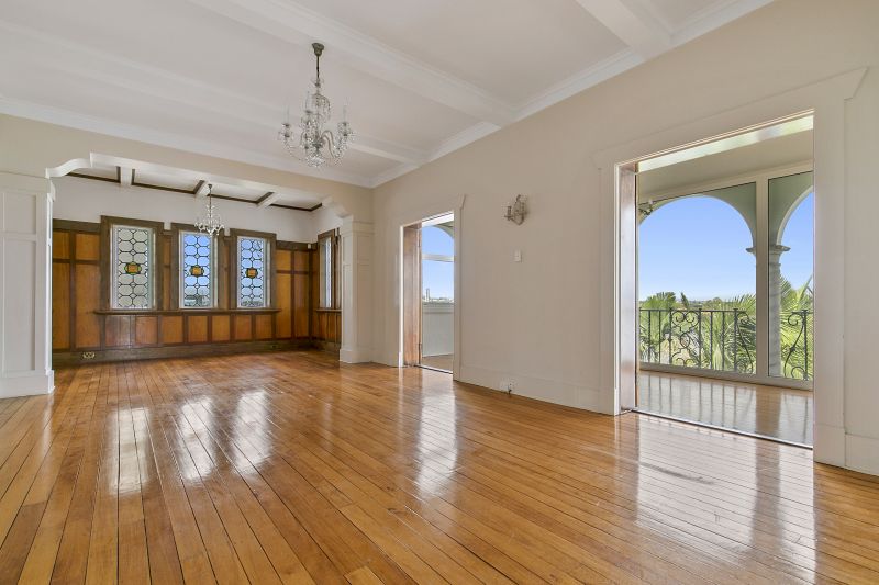 Real Estate For Sale 19 Hillside Crescent Hamilton , QLD