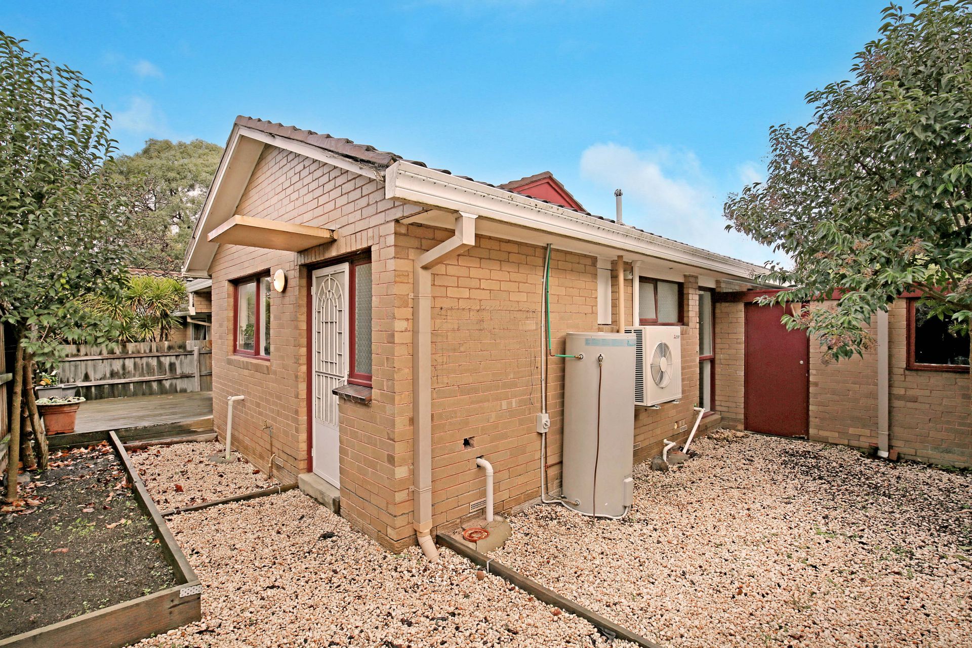 Private, secure, FULLY RENOVATED delight!