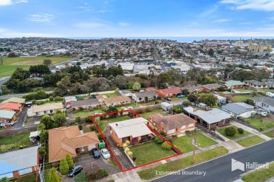 3
 
 
 
  
 
 
 2
 
 
 
  
 
 
 1
 
 
 
 
 
 
 
 40 Lyons Avenue, Miandetta TAS 7310, Miandetta - Thumbnail 4