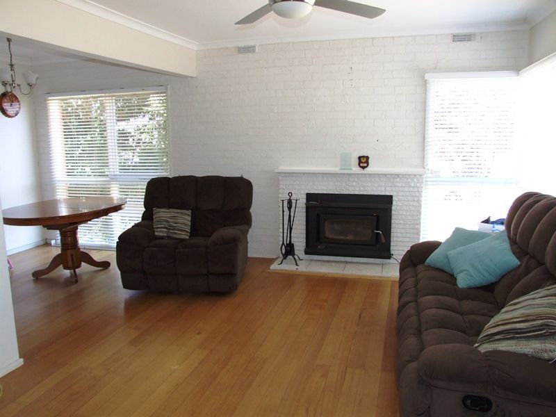6 Raglan Street, Bacchus Marsh - Thumbnail 4