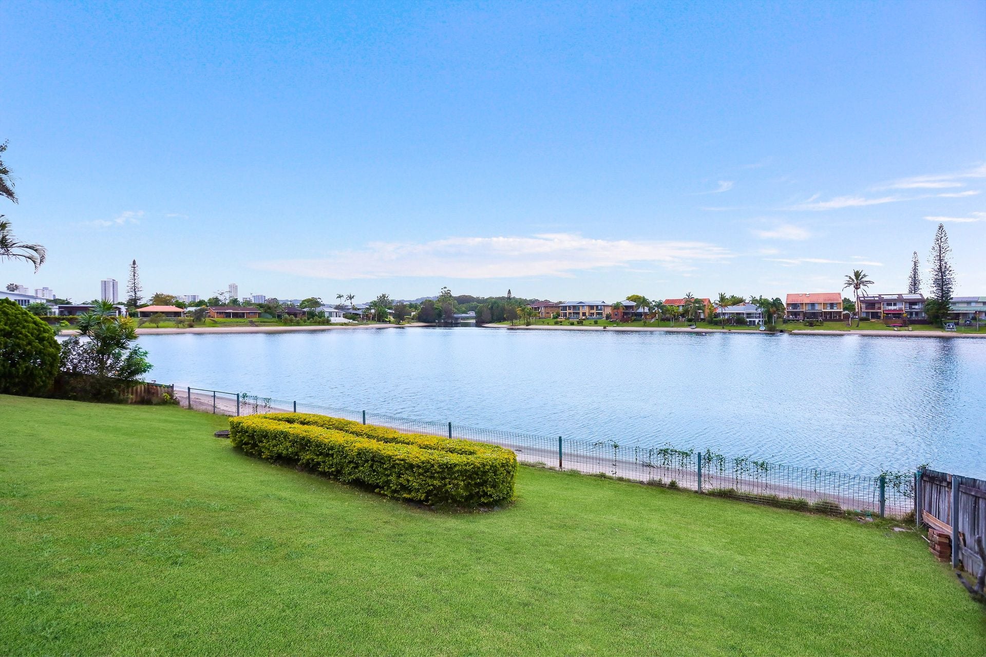 28 Honeyeater Drive Burleigh Waters QLD, Burleigh Waters - Thumbnail 5