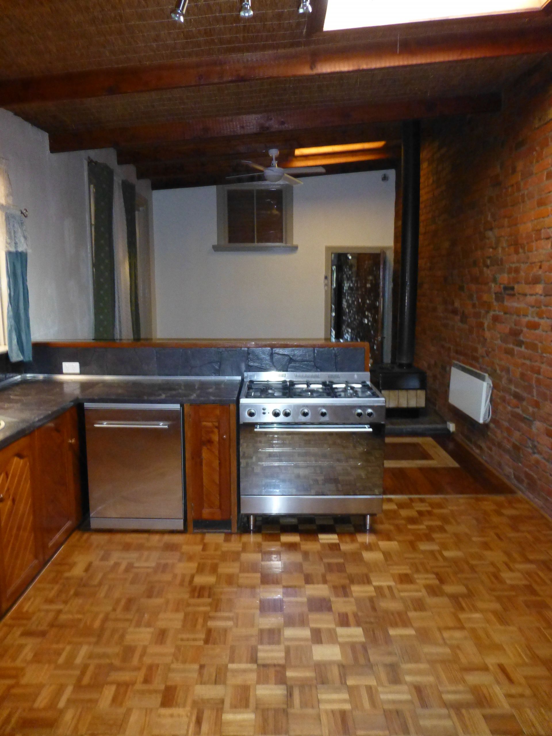 Gorgeous House in Perfect Location!