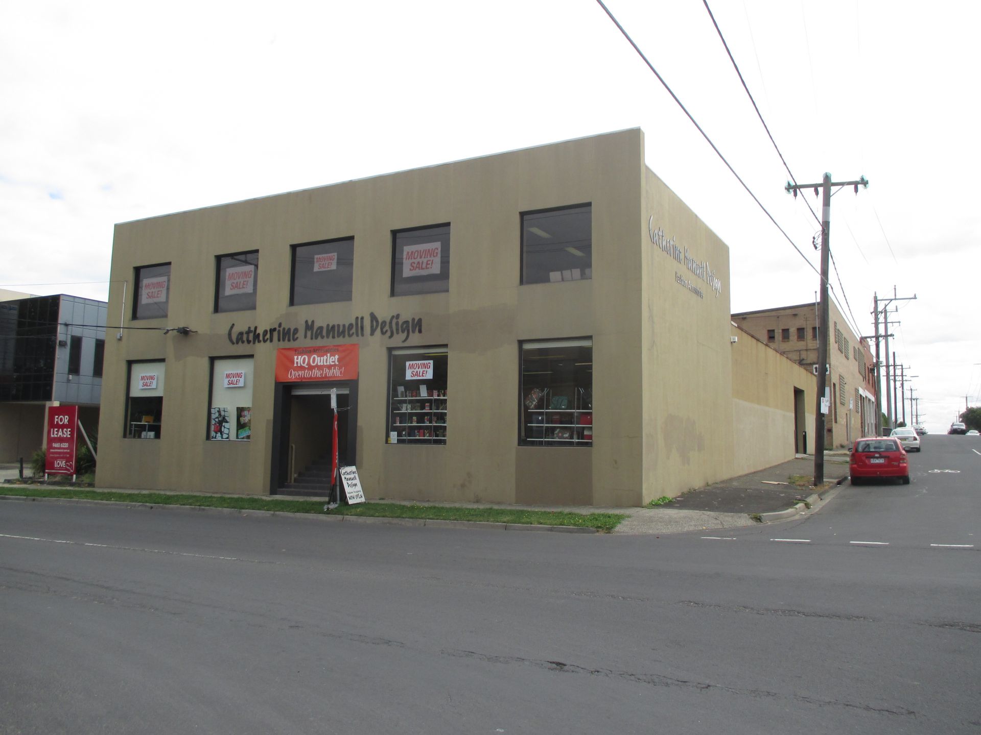 CORNER THE MARKET-OFFICE/SHOWROOM/OFFICE OF 695 SQM