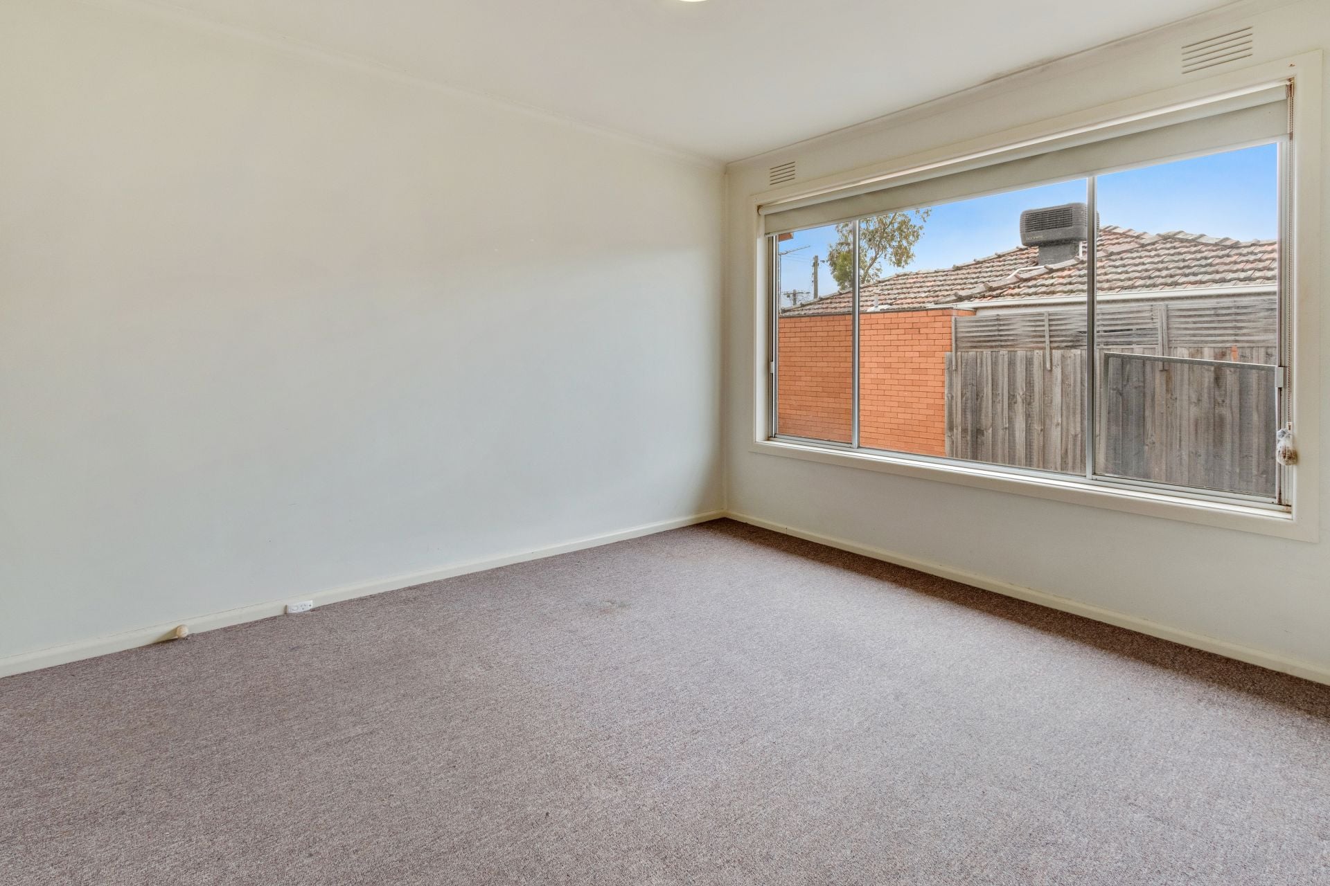 AMAZING LOCATION WITH NEW CARPET