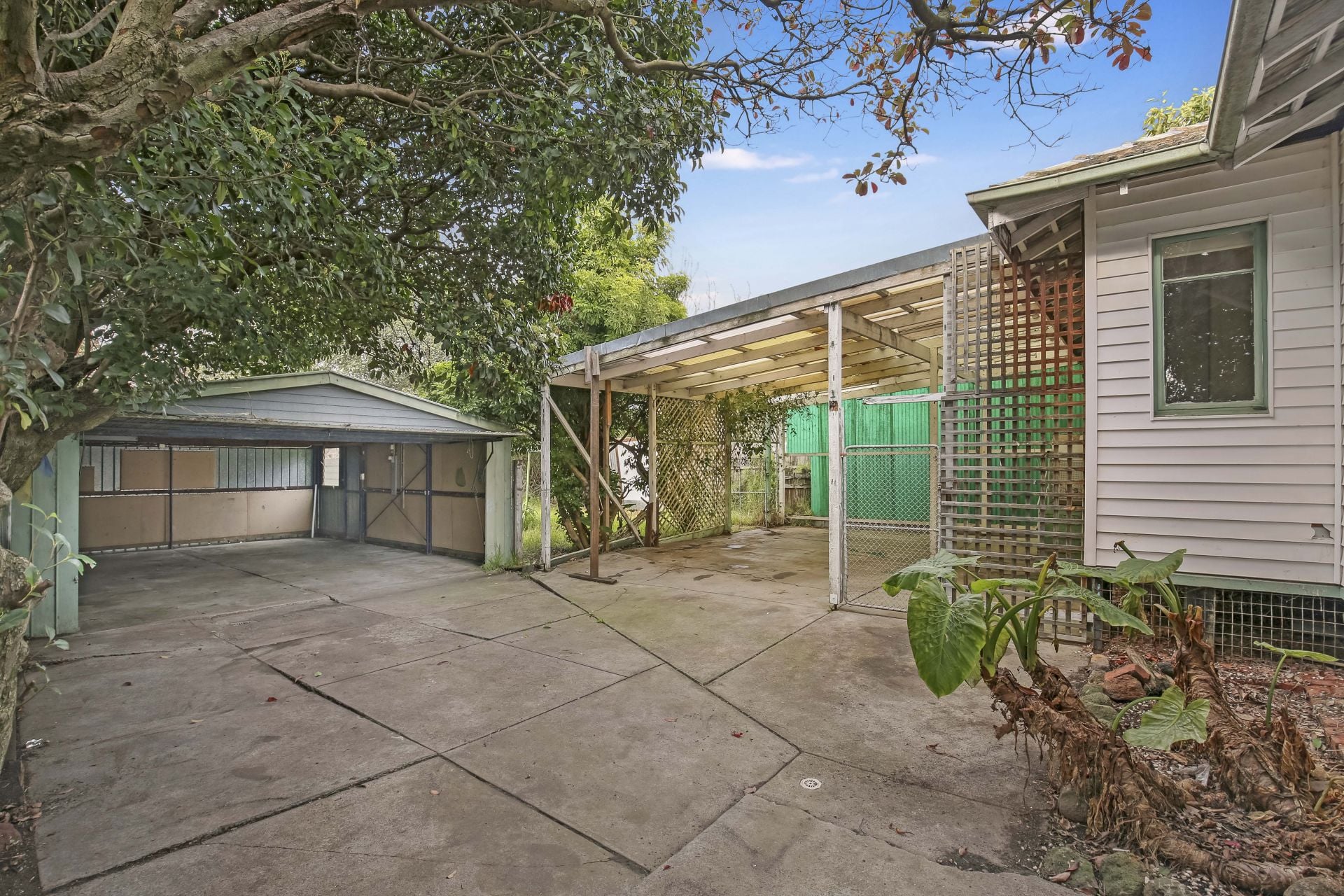 Family home right near Northland!