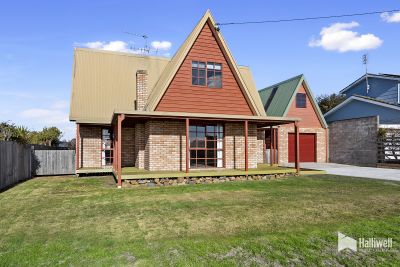 4
 
 
 
  
 
 
 1
 
 
 
  
 
 
 2
 
 
 
 
 
 
 
 24 Club Drive, Shearwater TAS 7307, Shearwater - Thumbnail 2