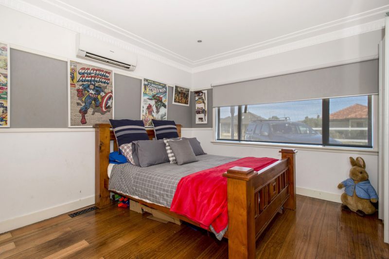 40 Stenhouse Avenue, Brooklyn - Thumbnail 7