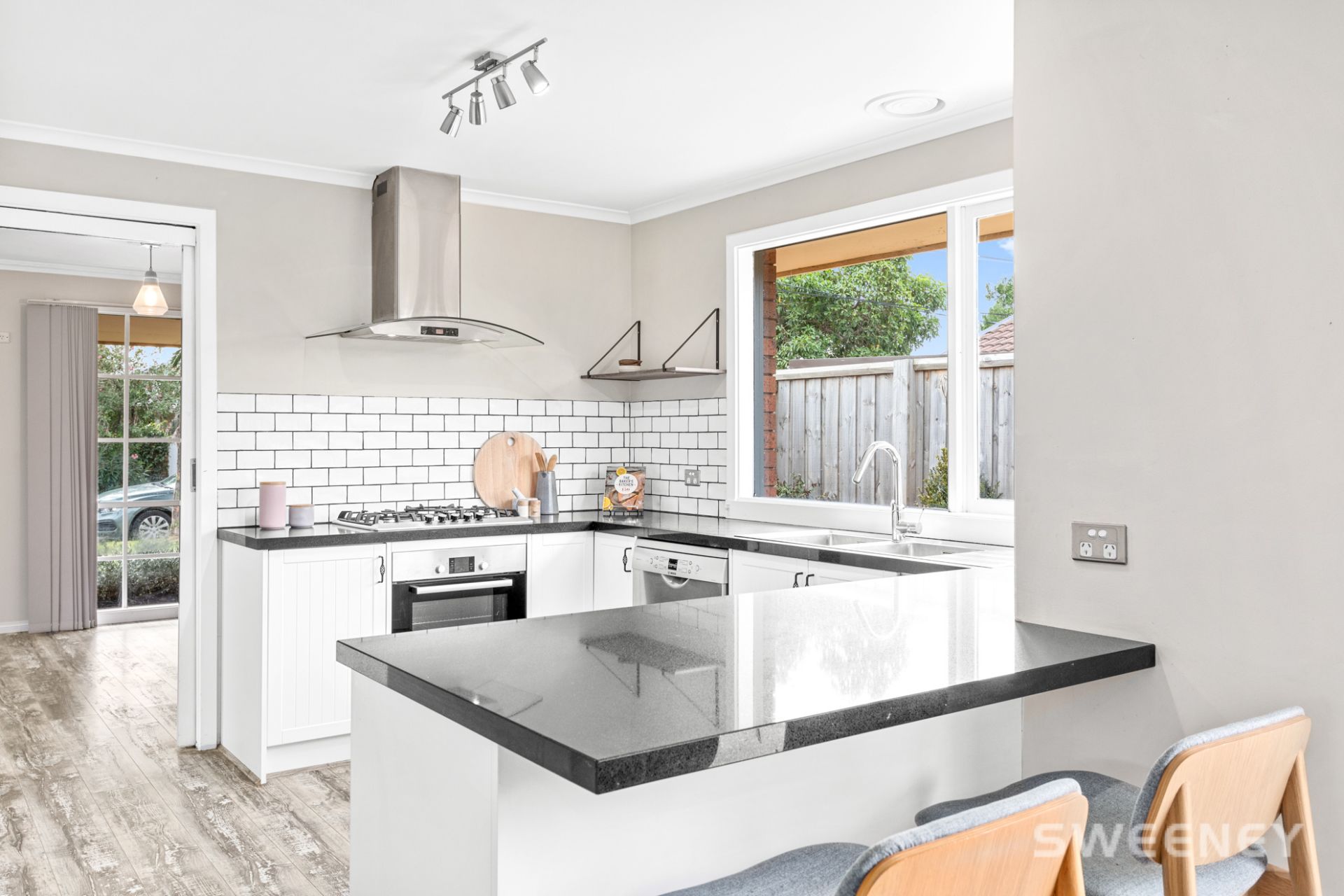 41 Hoddle Way, ALTONA MEADOWS Sweeney Estate Agents