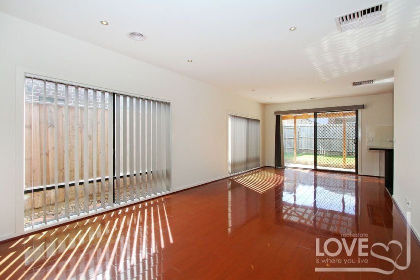 CAST YOUR EYES ON EYNESBURY VIEW      *Insp Wed 27th Apr @ 4:30pm*