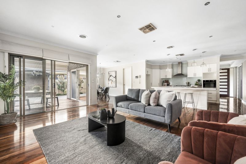24 The Avenue, Caroline Springs - Thumbnail 8