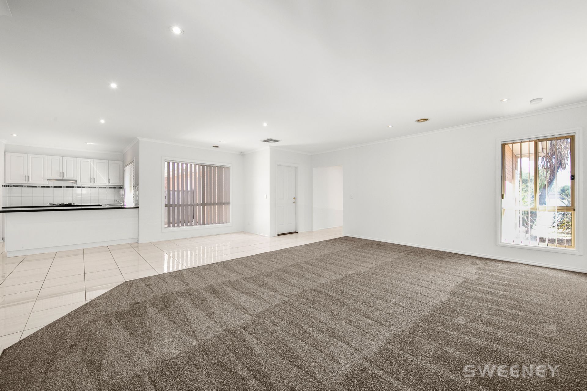 89 Middle Park Drive, Sanctuary Lakes - Thumbnail 6