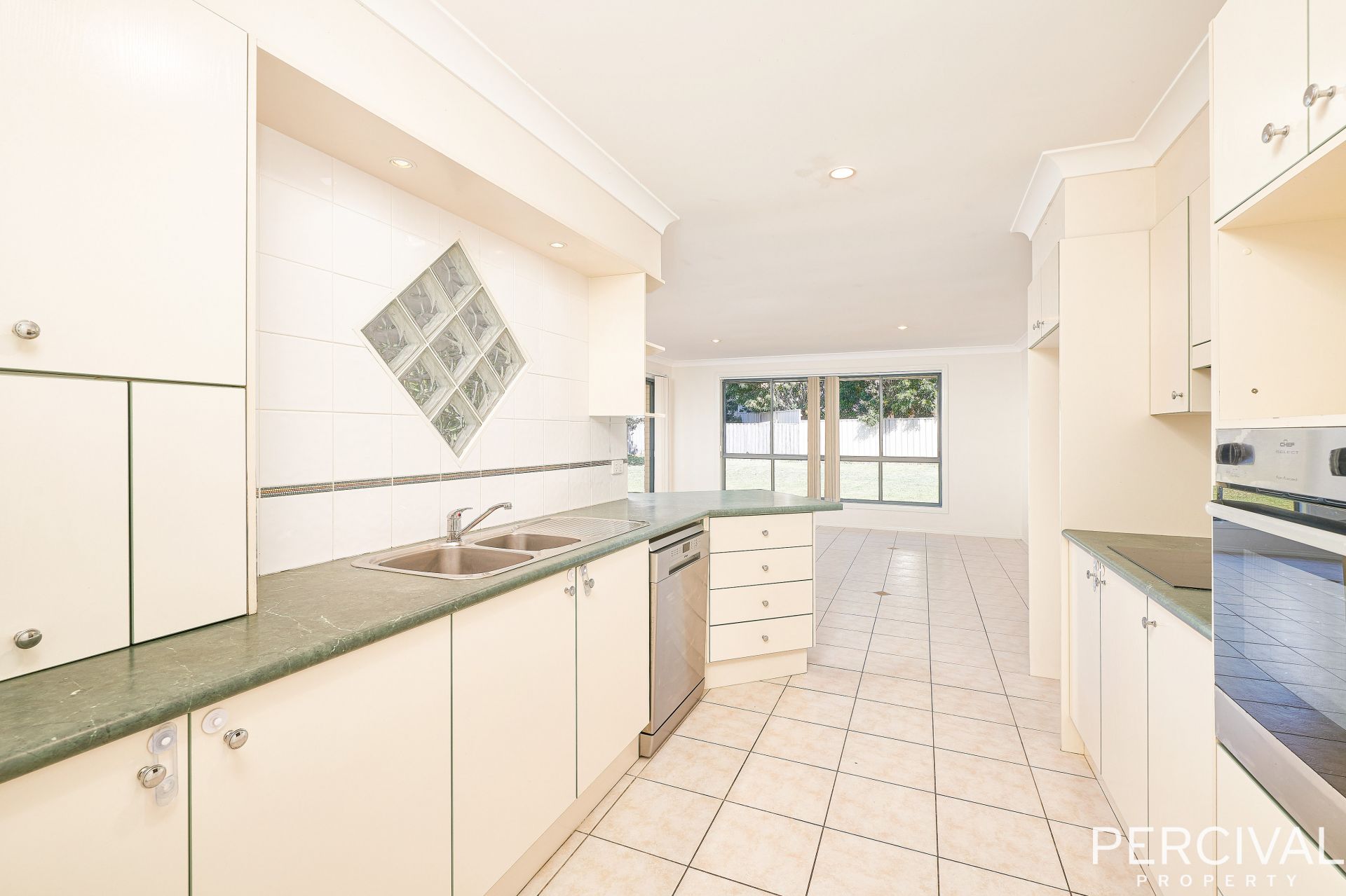 9 Somerset Place Port Macquarie NSW, Port Macquarie - Thumbnail 3