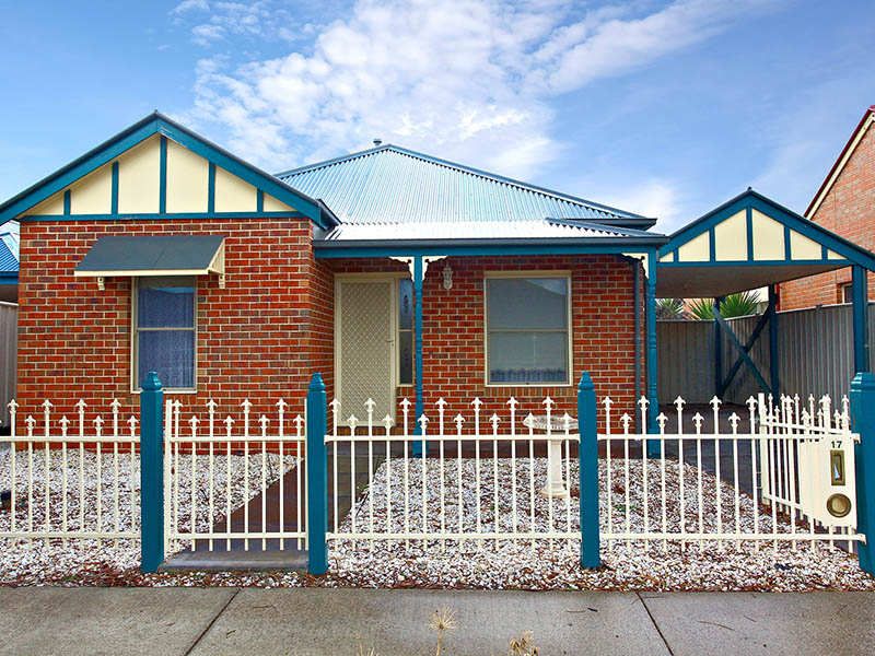 17 Sharrock Close, Caroline Springs - Thumbnail 2
