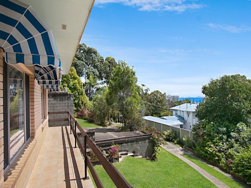 64 Rutledge Street COOLANGATTA QLD, Coolangatta - Thumbnail 3