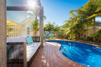 SEASHELLS APARTMENTS MERIMBULA - FREEHOLD HOLIDAY COMPLEX FOR SALE - SOUTH COAST