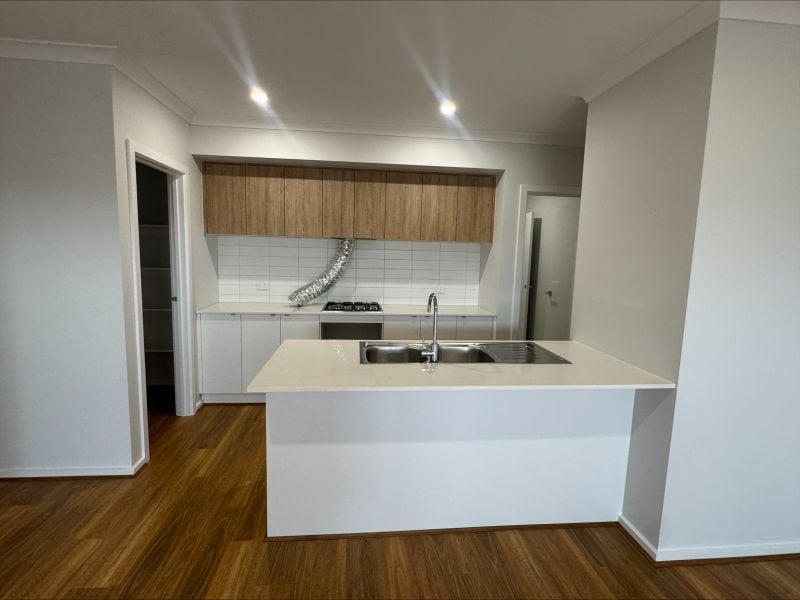 43 Urquhart Road, Tarneit