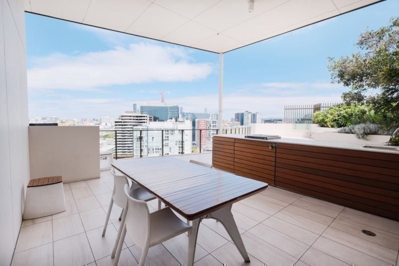 1305/10 Stratton Street, Newstead - Thumbnail 5