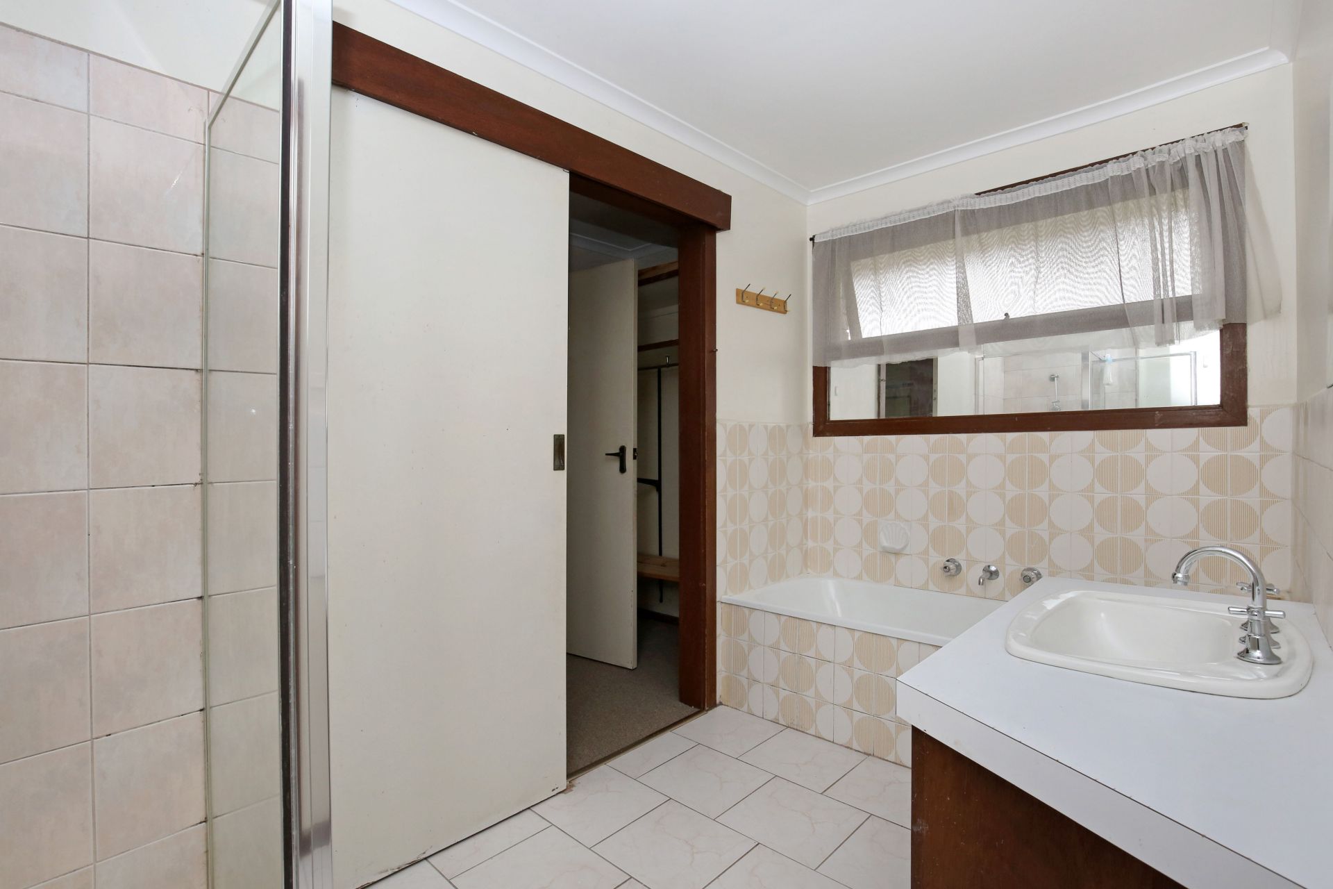 CENTRALLY LOCATED FAMILY HOME    *Insp Tue 24th Oct @ 5:00pm*