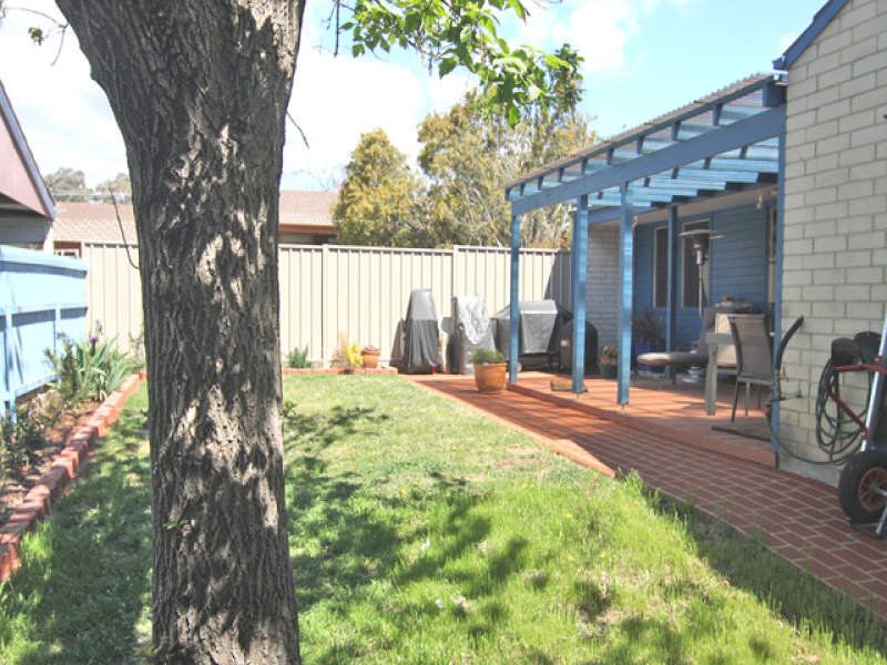 8 Cordia Place, Rivett - Thumbnail 2