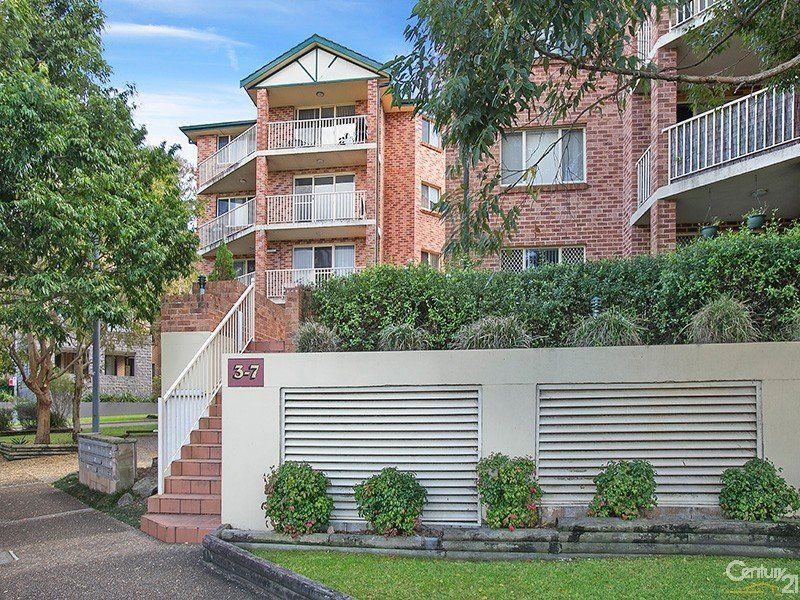 7/3-7 Park Street, SUTHERLAND, Sutherland - Thumbnail 2