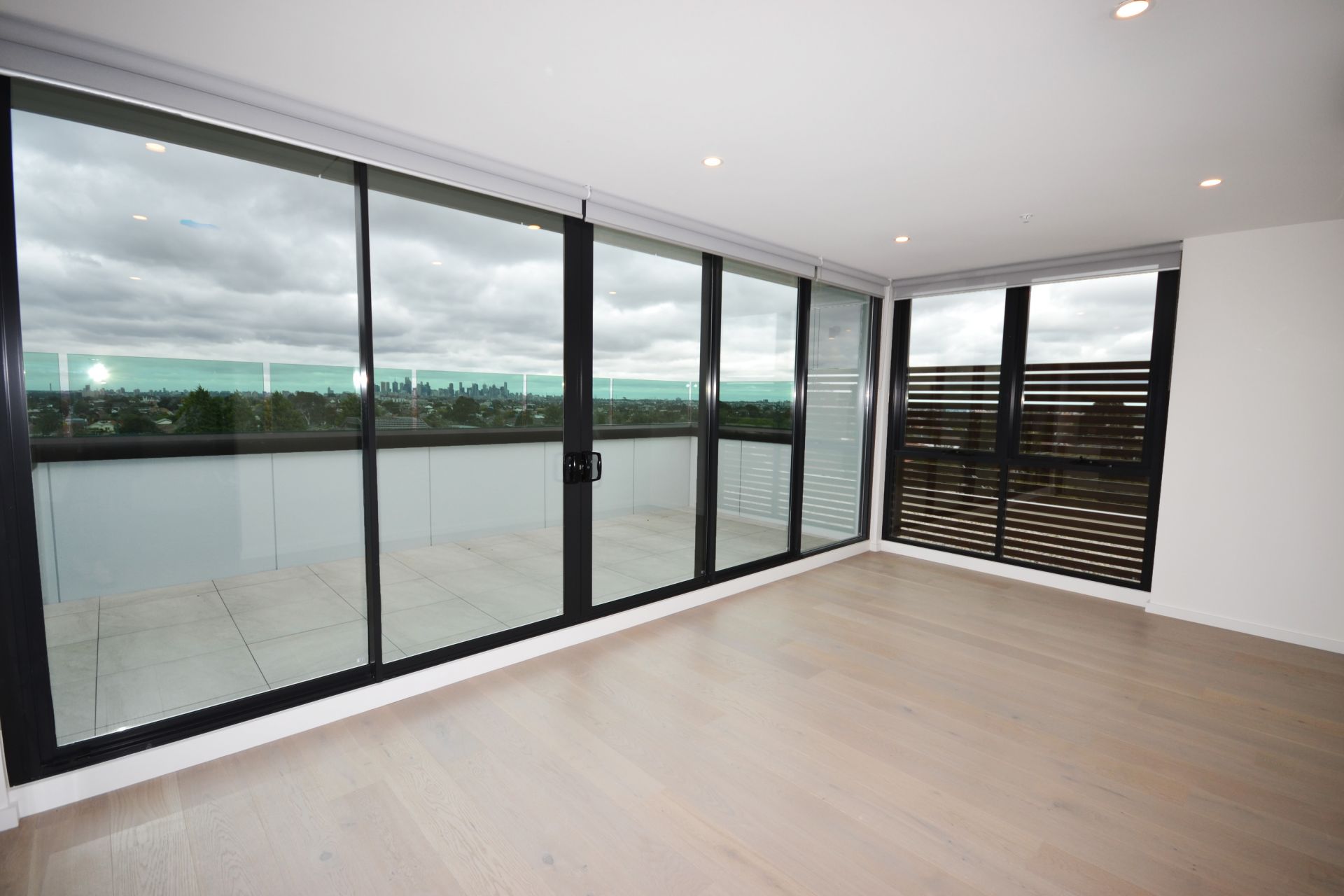PRIME PRESTON LIVING WITH UNINTERRUPTED CITY VIEWS