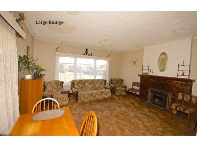 4
 
 
 
  
 
 
 1
 
 
 
  
 
 
 1
 
 
 
 
 
 
 
 107 James Street, DEVONPORT TAS 7310, Devonport - Thumbnail 3