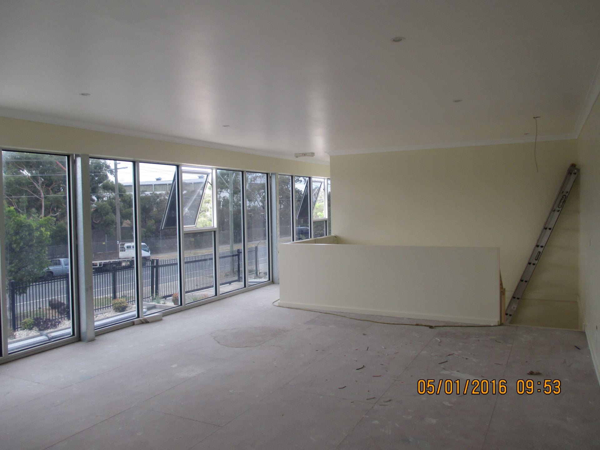New 1,000sqm Office/Warehouse!