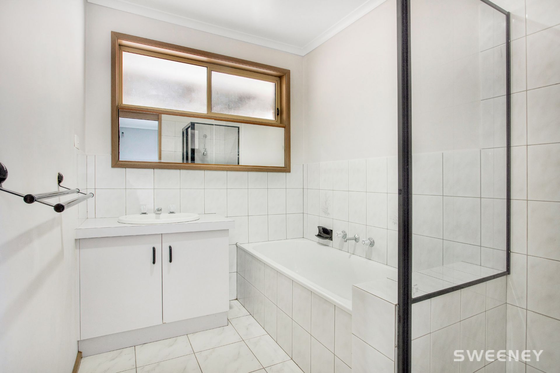32 Newham Way, Altona Meadows - Thumbnail 5