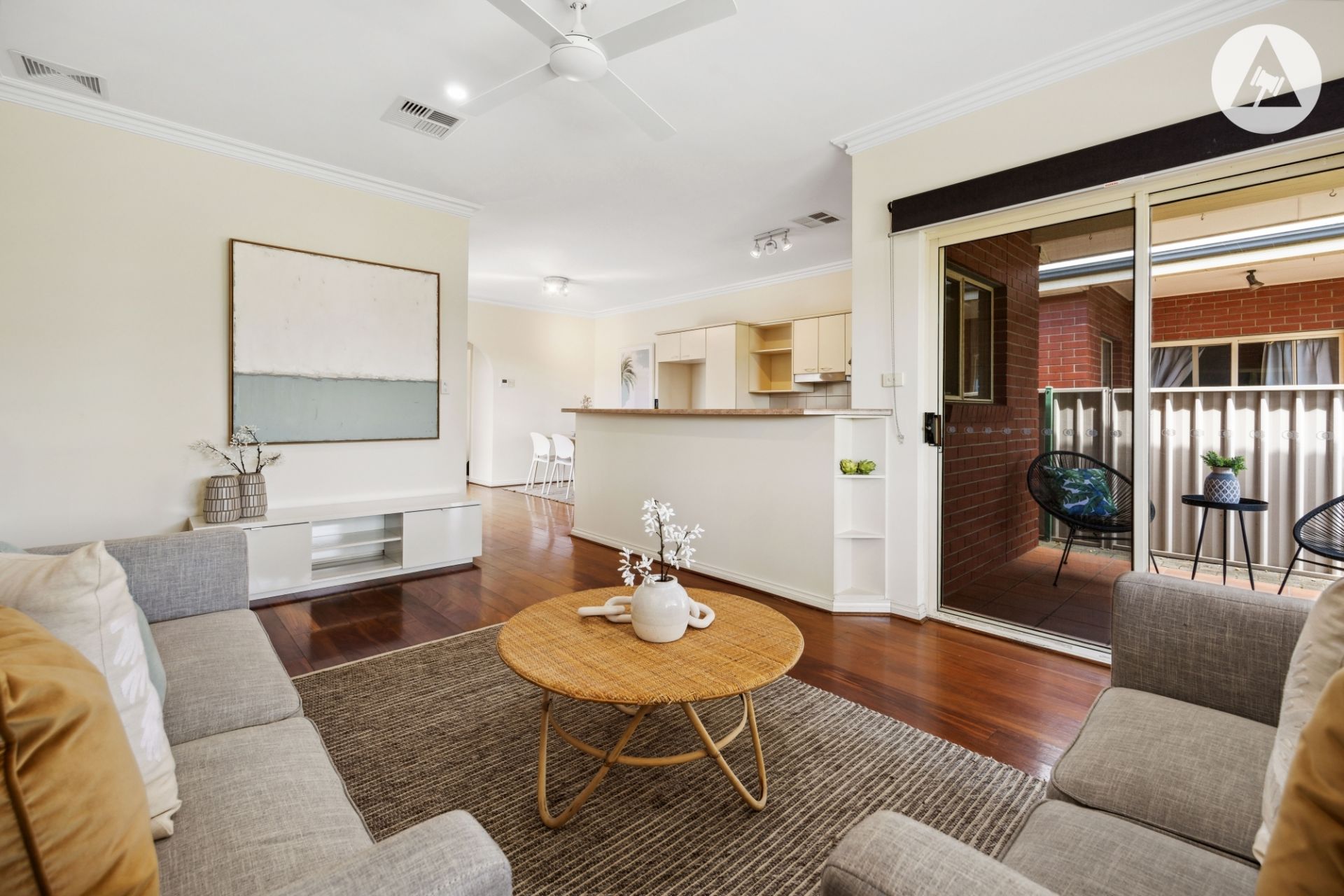 16 Shepherds Hill Road, Bedford Park - Thumbnail 8