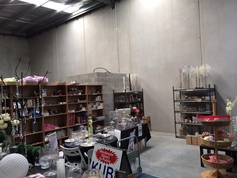 AS NEW 136.5 SQM WAREHOUSE WITH STREET FRONTAGE- M & M BUSINESS PARK