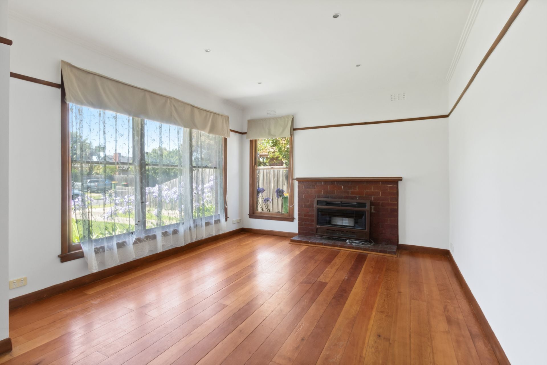 Two-Bedroom Home for Rent – Excellent Location!