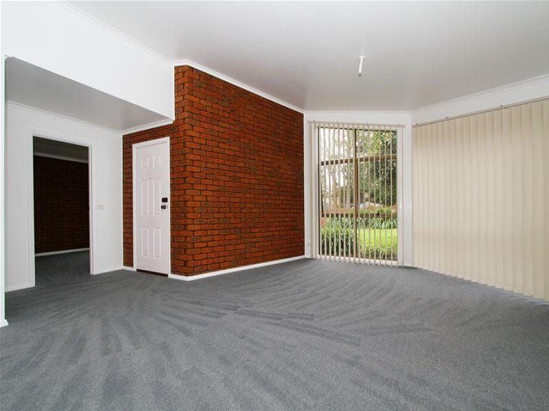 Close To All Amenities & in immaculate condition