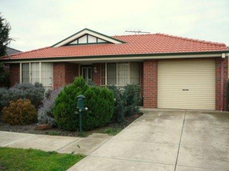 15 Douglas Court, Altona Meadows - Thumbnail 2