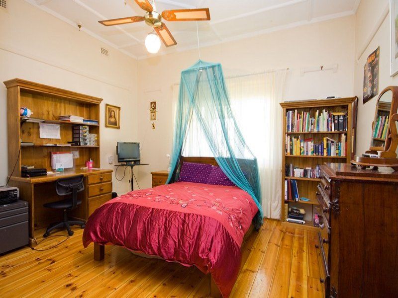 8 Albion Avenue Glandore 5037