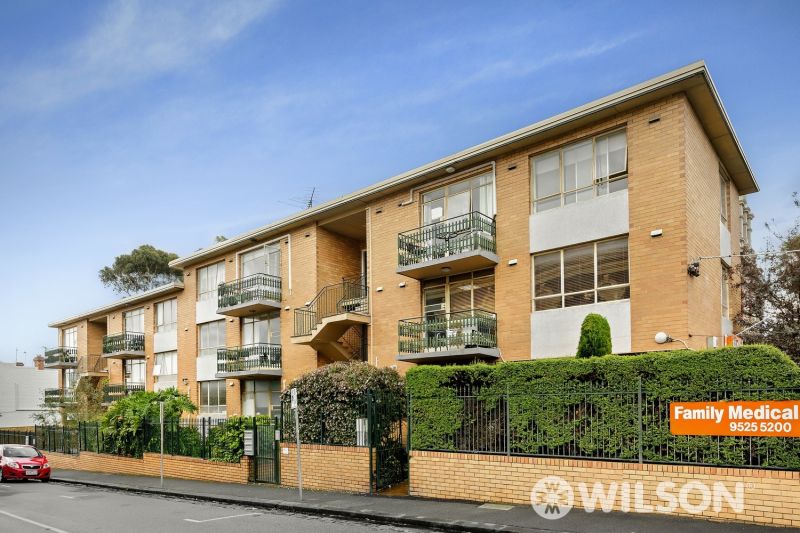 2/81 Grey Street, St Kilda