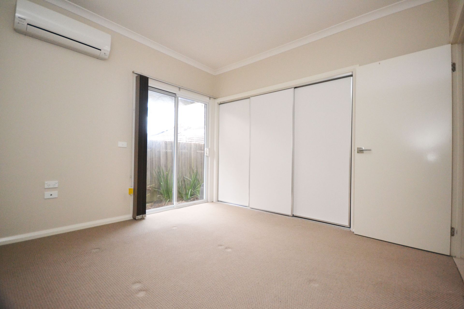 LOOKING FOR MODERN SOPHISTICATION? YOUR SEARCH IS OVER!